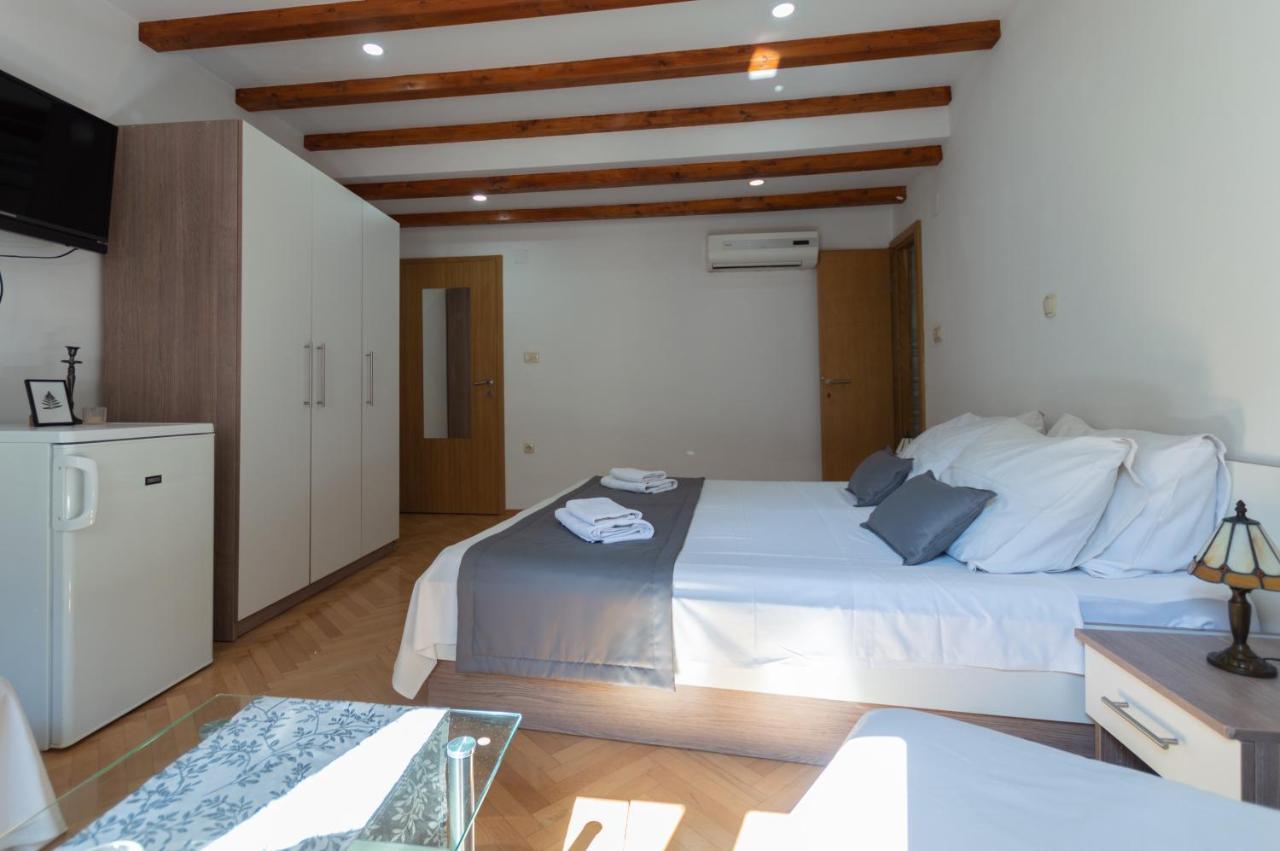 Camenno Apartments-The Heart Of Diocletian'S Palace-Open All Winter! สปลิท ภายนอก รูปภาพ