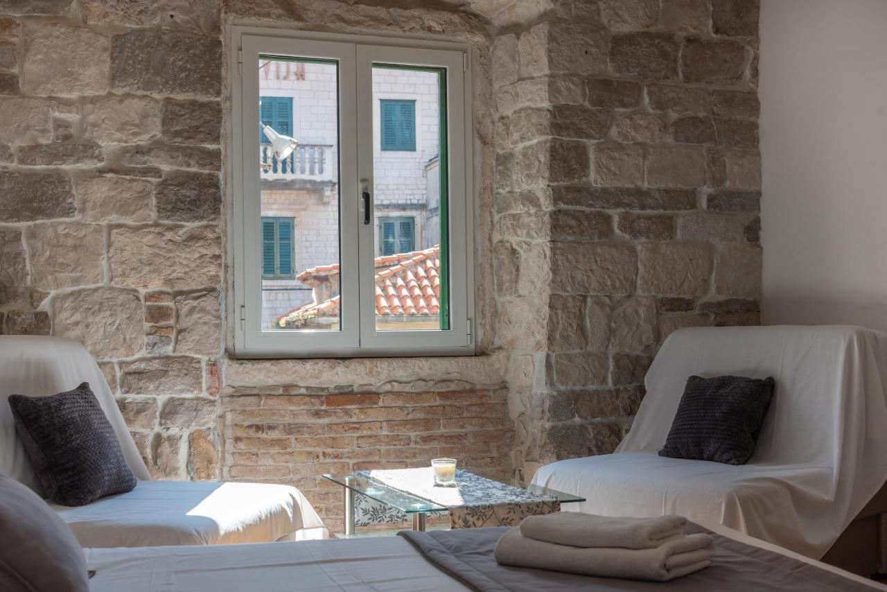 Camenno Apartments-The Heart Of Diocletian'S Palace-Open All Winter! สปลิท ภายนอก รูปภาพ